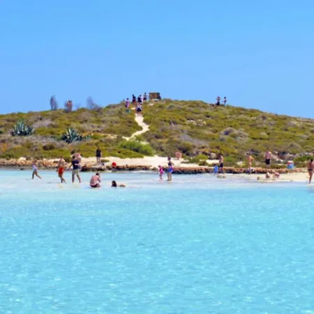 וילה Beautiful 5 Star Holiday In A Prime Location In Ayia Napa,book Early To Secure Your Dates, 1329 איה נאפה
