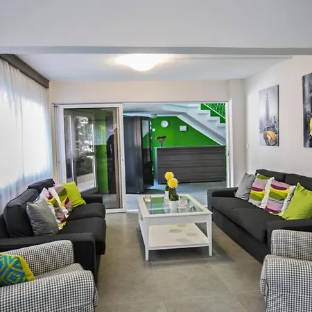 Beautiful 5 Star Holiday In A Prime Location In Ayia Napa,book Early To Secure Your Dates, 1329 * أيا نابا