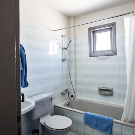 Beautiful 5 Star Holiday In A Prime Location In Ayia Napa,book Early To Secure Your Dates, 1329 فيلة *